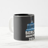 Berlin-Marathon 2024 Zweifarbige Tasse (Vorderseite Links)