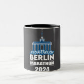 Berlin-Marathon 2024 Zweifarbige Tasse (Mittel)
