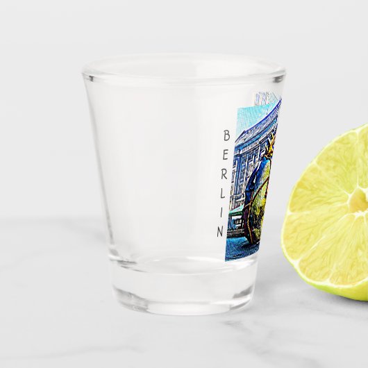 Berlin Street Art - Comic Book Version Schnapsglas (Links)