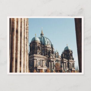 Berliner Dom am Spreeufer bei Nacht Postkarte
