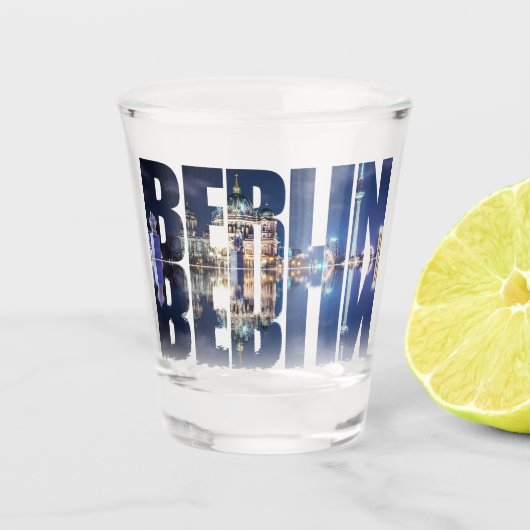 Berliner Text-Souvenir Schnapsglas (Vorderseite)