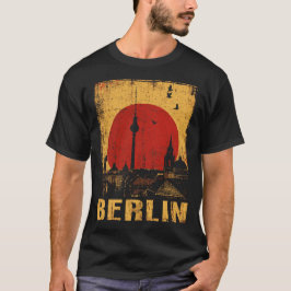 Berliner Turm stört die Sunset City-Silhouette T-Shirt