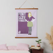 Bernadette | Pint Size Power Wandteppich Mit Holzrahmen (Schlafzimmer)