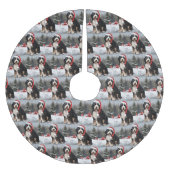 Bernedoodle Dog in Schnee Weihnachten Polyester Weihnachtsbaumdecke (Vorderseite)