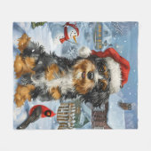Bernedoodle Dog Winter Wunderland Weihnachten Fleecedecke (Vorderseite (Horizontal))