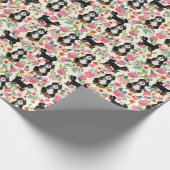 Bernedoodle Floral Dog Geschenkpapier (Ecke)