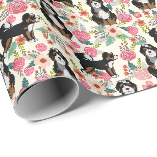 Bernedoodle Floral Dog Geschenkpapier (Rolleneckpunkt)