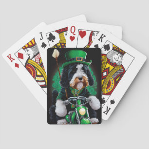 Bernedoodle Hund Fahrrad St. Patrick's Day Spielkarten