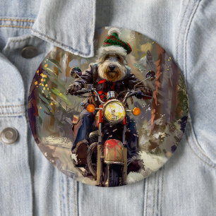 Bernedoodle Hund fährt Motorrad Weihnachten Button