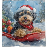 Bernedoodle Hund in Sledge Let it Schnee Weihnacht Duschvorhang (Vorderseite)