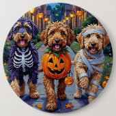 Bernedoodle Hunde Trick-or-Treating in Halloween C Button (Vorderseite)