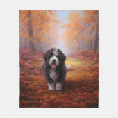 Bernedoodle im Herbst Leaves Fall Inspiriert Fleecedecke (Vorderseite)