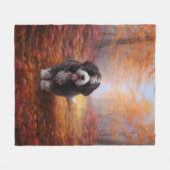Bernedoodle im Herbst Leaves Fall Inspiriert Fleecedecke (Vorderseite (Horizontal))