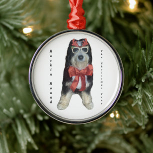Bernedoodle im Weihnachtskostüm Ornament Aus Metall