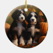Bernedoodle Puppy Autumn Delight Pumpen Keramik Ornament (Hinten)