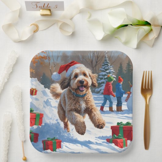 Bernedoodle Weihnachtsfest Schneeszene Pappteller (Hochzeit)
