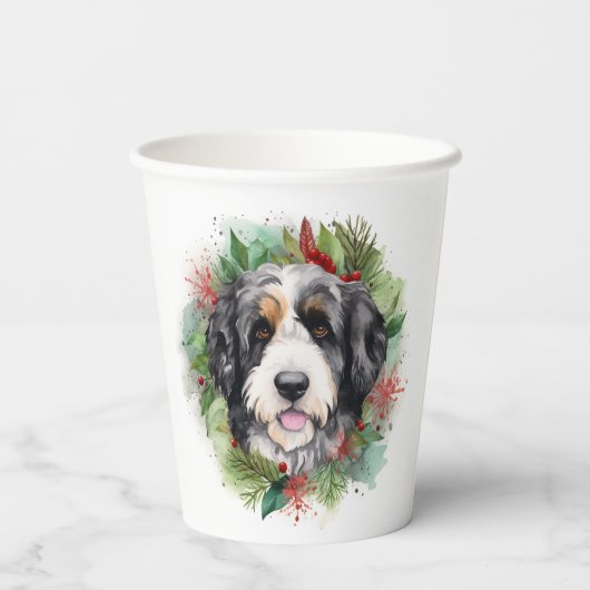 Bernedoodle Weihnachtsmann Festliche Jungfrau Pappbecher (Rückseite)