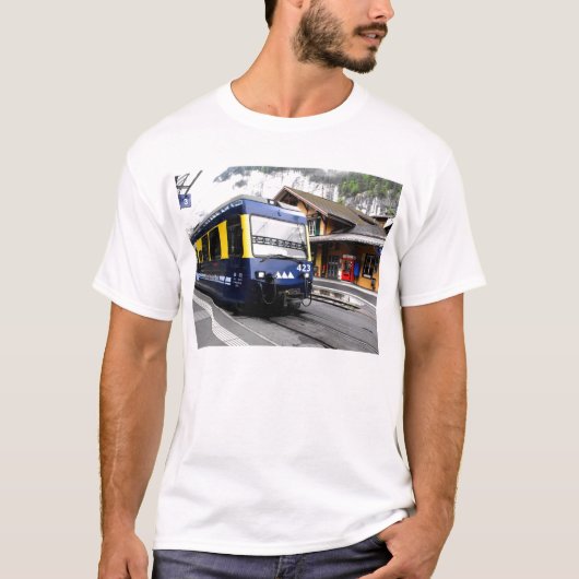 Berner Oberland Bahn in der Schweiz T-Shirt (Vorderseite)
