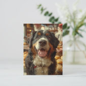 Berner Sennenhund im Cheeseburger-Laden Postkarte (Stehend Vorderseite)