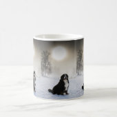 Berner Sennenhund im Schnee Kaffeetasse (Mittel)