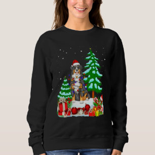 Berner Sennenhund mit Weihnachtsmütze Baum Li Sweatshirt