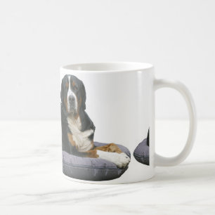 Berner Sennenhund Rost voll liegend Kaffeetasse
