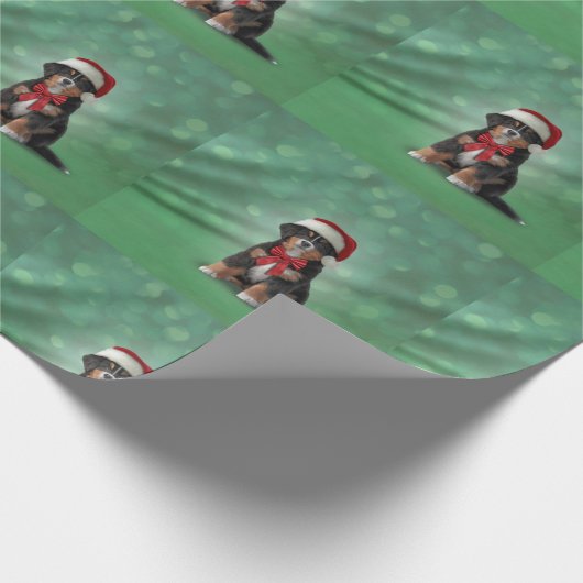 Bernese Gebirgshund im roten Hut von Sankt Geschenkpapier (Ecke)