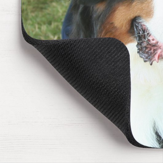 Bernese Mountain Dog Foto Mousepad (Ecke)