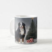 Bernese Mountain Dog im Schnee Weihnachten Kaffeetasse (Vorderseite Links)