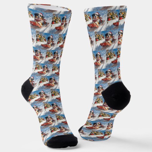 Bernese Mountain Dog in Sledge Weihnachten Socken (Gewinkelt)
