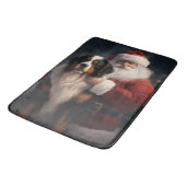 Bernese Mountain Dog Santa Claus Weihnachten Badematte (Schrägansicht)