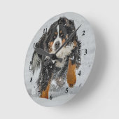 Bernese Mountain Dog Snow Foto Runde Wanduhr (Winkel)