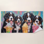 Bernese Mountain Dog Welpen trinken Milchshakes Strandtuch (Vorderseite)