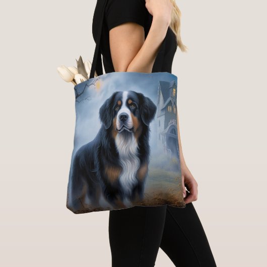 Bernese Mountain Halloween Beängstigend Tasche (Von Nahem)