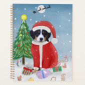 Bernese Mountain Hund im Schnee mit Weihnachtsgesc Planer (Vorderseite)