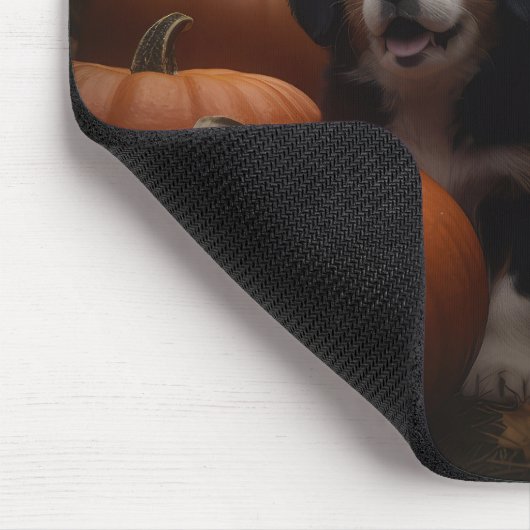 Bernese Mountain Welpe Herbst Kürbiskugel Mousepad (Ecke)