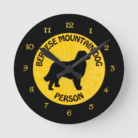 Bernese Xing Runde Wanduhr (Vorderseite)