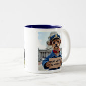 Bernie Sanders ist mein Held Shih Tzu Protester Zweifarbige Tasse (VorderseiteRechts)