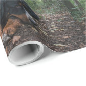 bernischer Berghund im Wald Geschenkpapier (Rolleneckpunkt)