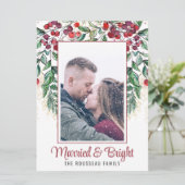 Berries Evergreen Verheiratet und hell Feiertagskarte (Stehend Vorderseite)