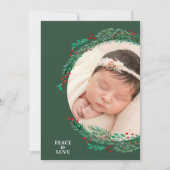 Berries Pine Wreath Christmas Foto Feiertagskarte (Vorderseite)