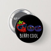 Berry Cool Funny Strawberry Blueberry Pun Dark BG Button (Vorne & Hinten)