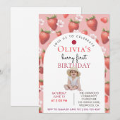 Berry Erster Geburtstag Erdbeermädchen Foto Einladung (Vorne/Hinten)