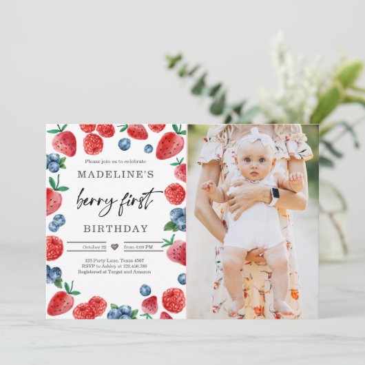 Berry First 1. Strawberry Raspberry Birthday Einladung (Stehend Vorderseite)