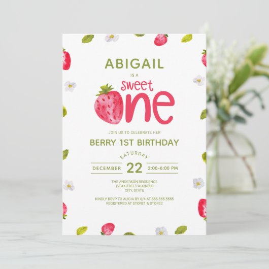 Berry First Birthday Einladung (Stehend Vorderseite)