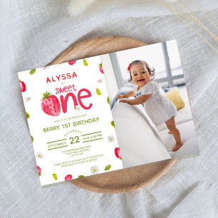Berry First Birthday Foto Einladung