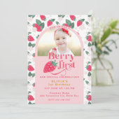 Berry First Birthday Foto Einladung (Stehend Vorderseite)