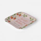 Berry First Birthday Niedlich Strawberry Floral Pi Pappteller (Gewinkelt)