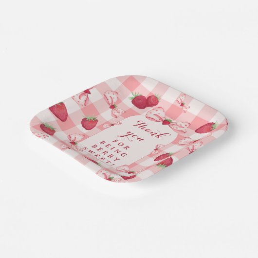 Berry First Birthday Red Gingham Bows Square Pappteller (Gewinkelt)