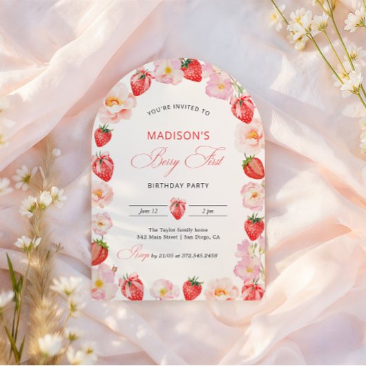 Berry First Birthday Strawberry Bow 1st Birthday Einladung